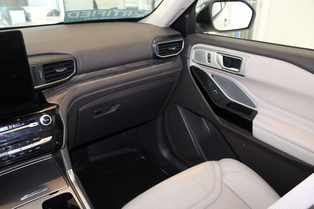Vehicle image 25 of 48