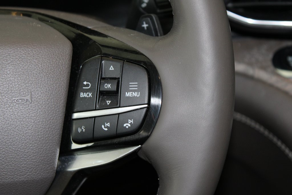 Vehicle image 22 of 48