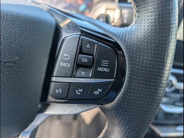 Vehicle image 9 of 24