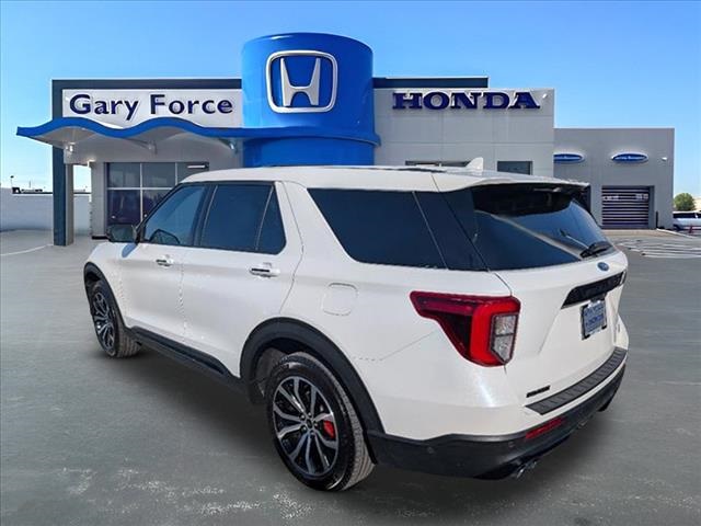 Vehicle image 4 of 24