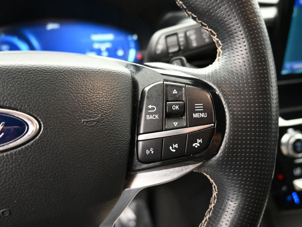 Vehicle image 47 of 53