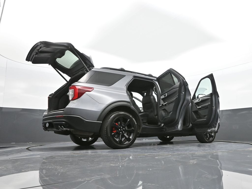 Vehicle image 23 of 53