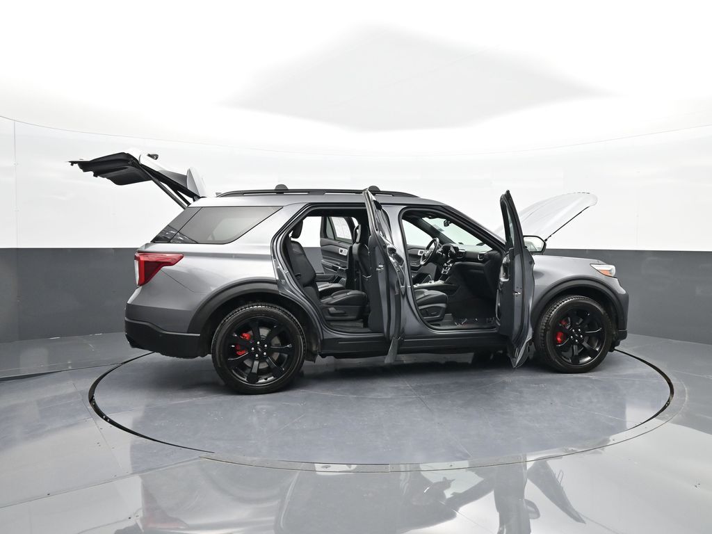 Vehicle image 15 of 53