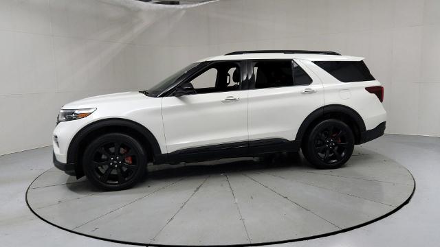 2021 Ford Explorer ST Image 3 of 31