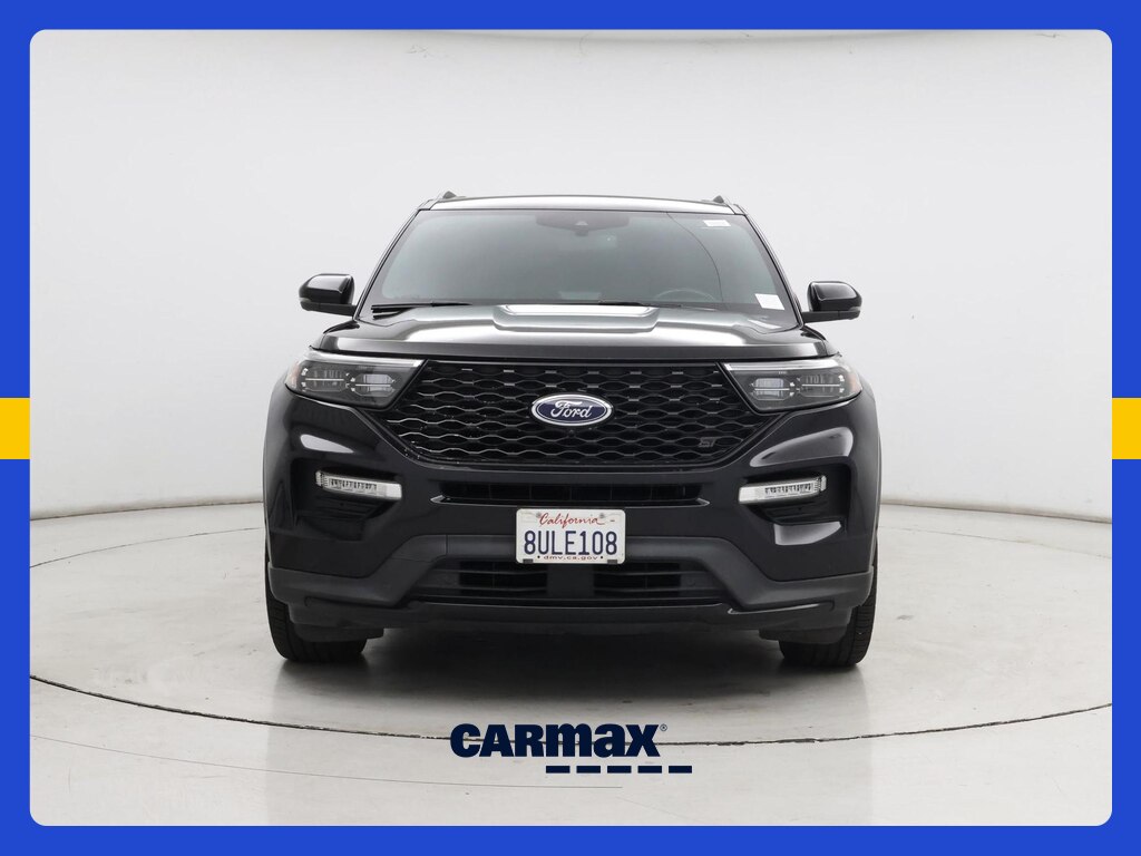2021 Ford Explorer ST Image 2 of 26