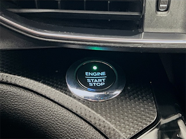 Vehicle image 24 of 43