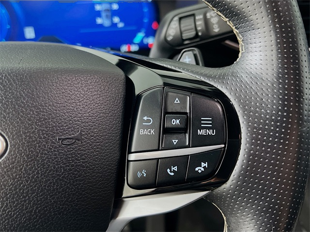 Vehicle image 36 of 43