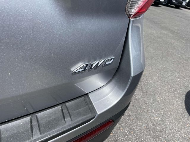 Vehicle image 9 of 35