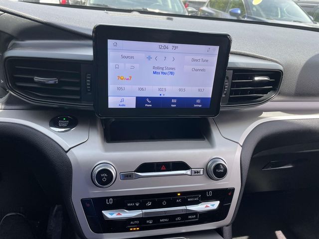 Vehicle image 24 of 35