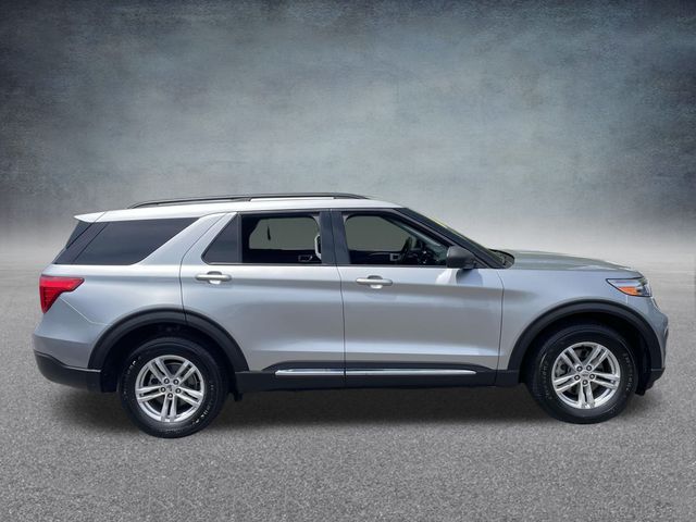 Vehicle image 3 of 35
