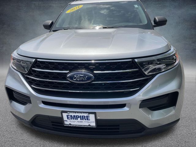 Vehicle image 12 of 35