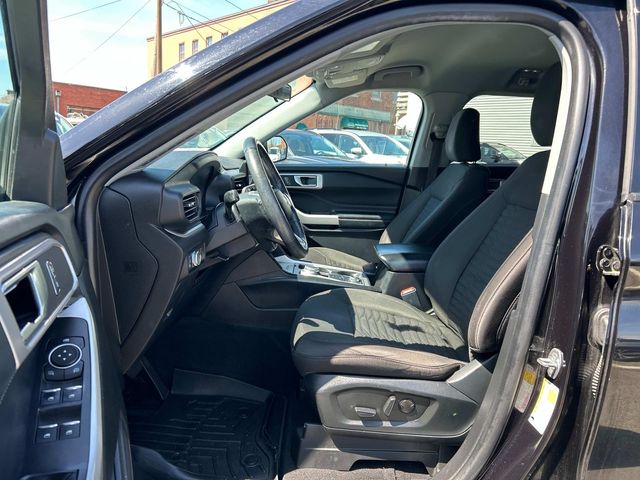 Vehicle image 20 of 31