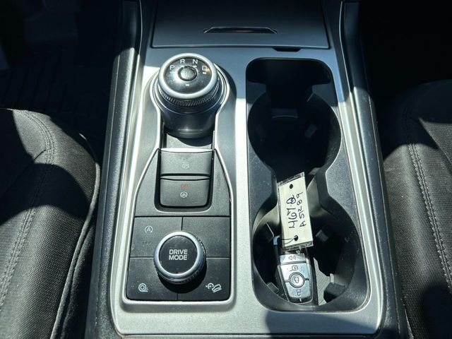 Vehicle image 30 of 31
