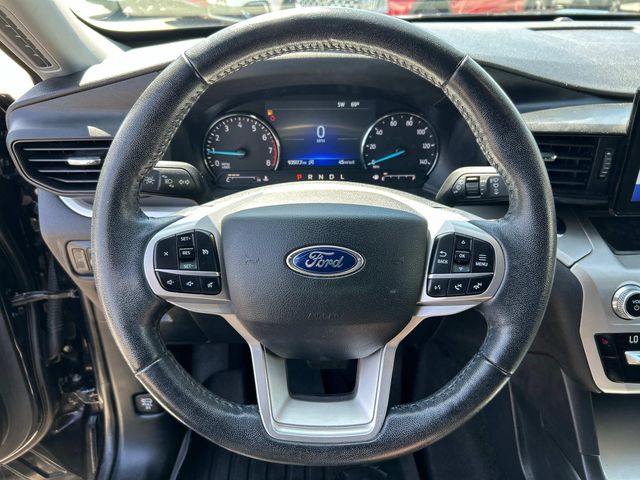 Vehicle image 22 of 31