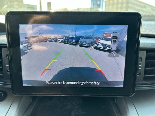 Vehicle image 26 of 31