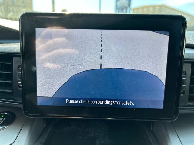 Vehicle image 27 of 31