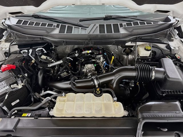 2021 Ford F-150 Lariat Image 9 of 21