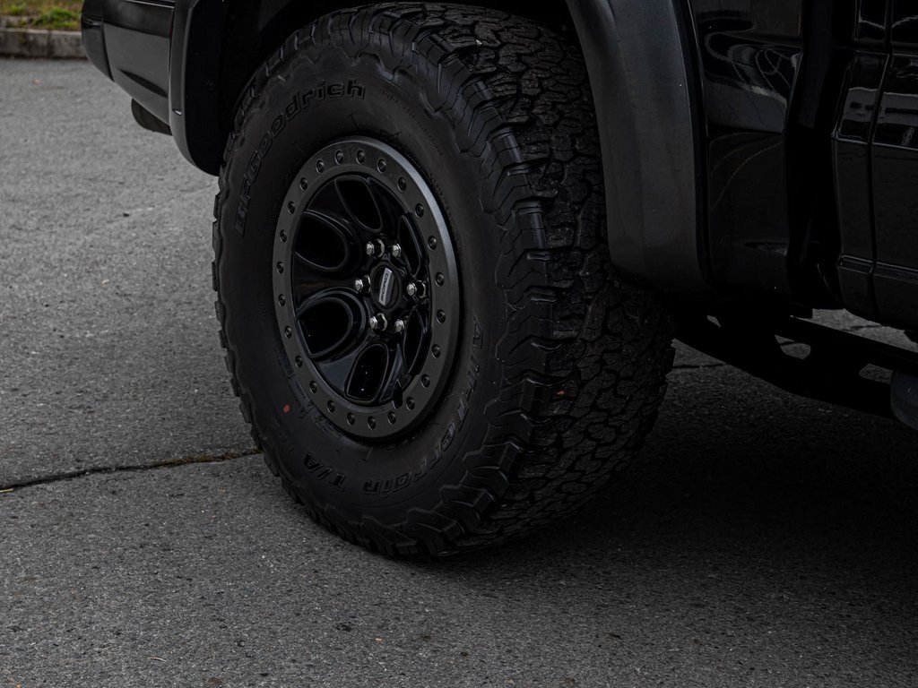 2021 Ford F-150 Raptor Image 10 of 40