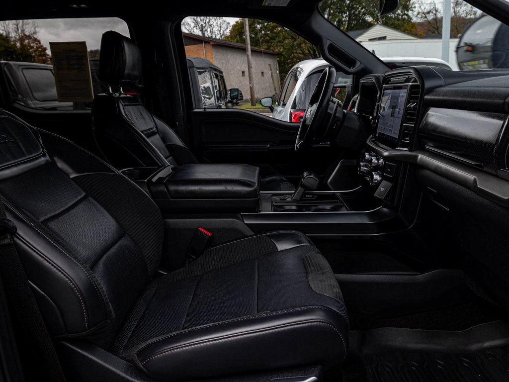 2021 Ford F-150 Raptor Image 20 of 40