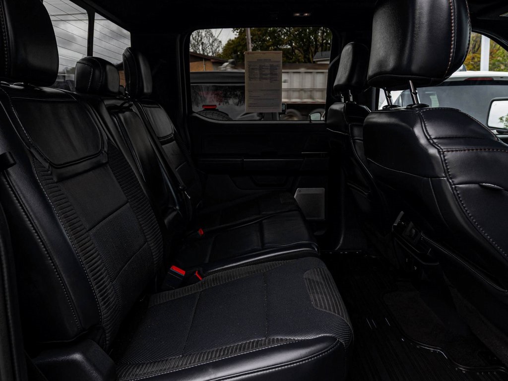 2021 Ford F-150 Raptor Image 17 of 40