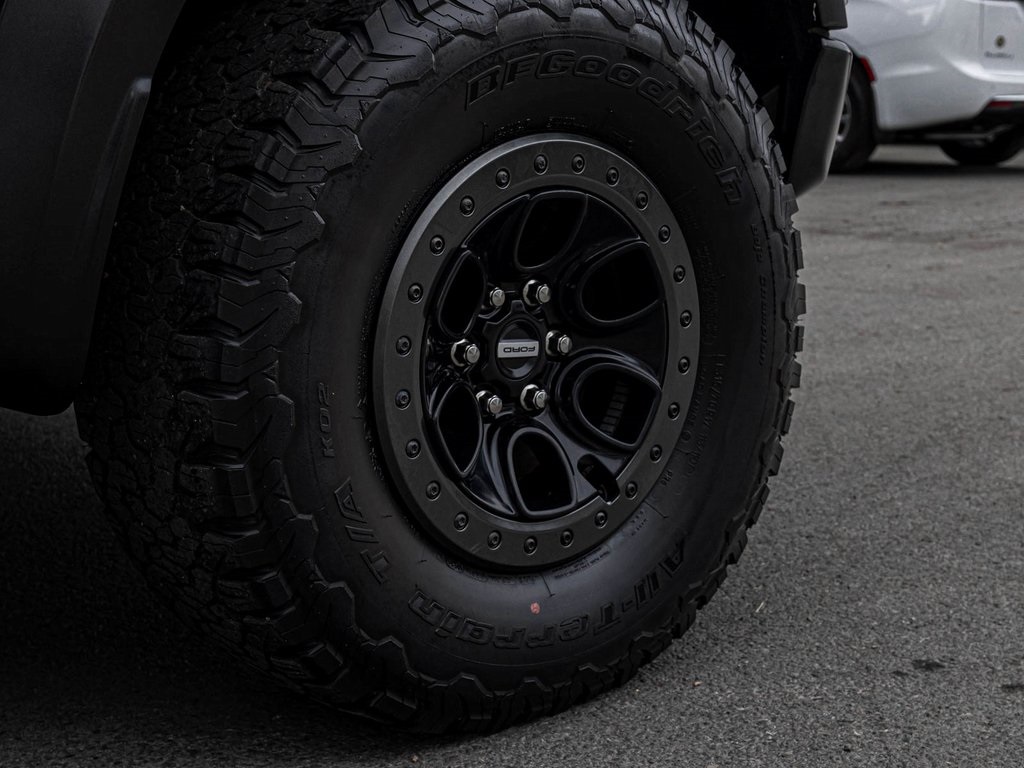 2021 Ford F-150 Raptor Image 9 of 40