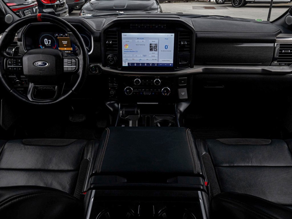 2021 Ford F-150 Raptor Image 25 of 40