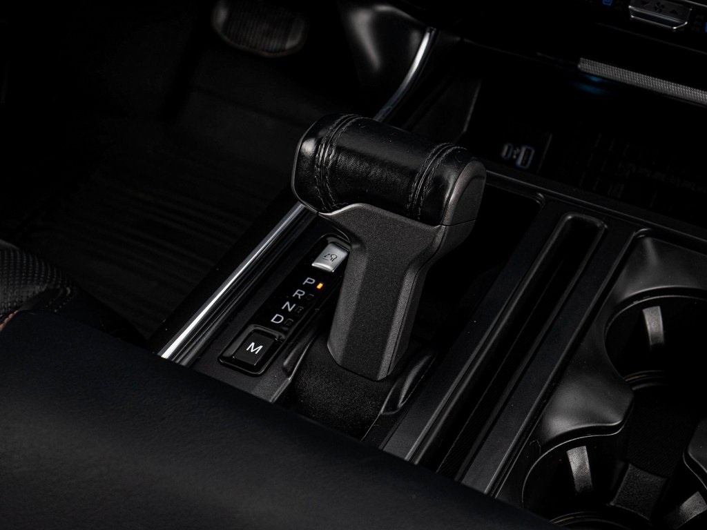 2021 Ford F-150 Raptor Image 31 of 40