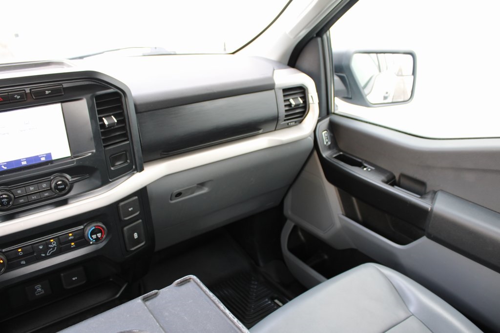 Vehicle image 17 of 37