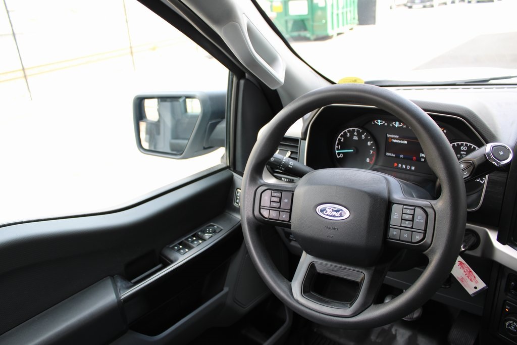 Vehicle image 16 of 37