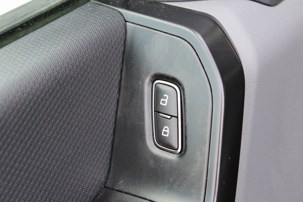 Vehicle image 29 of 37