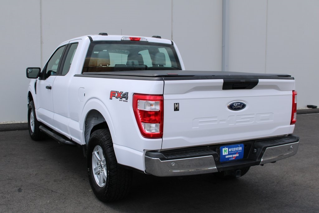 Vehicle image 7 of 37