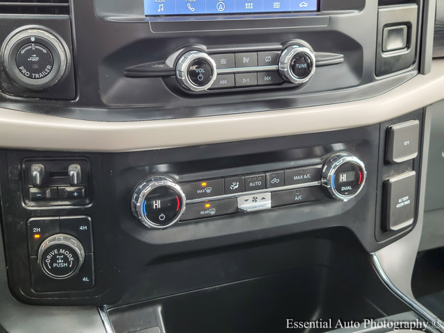 Vehicle image 19 of 33