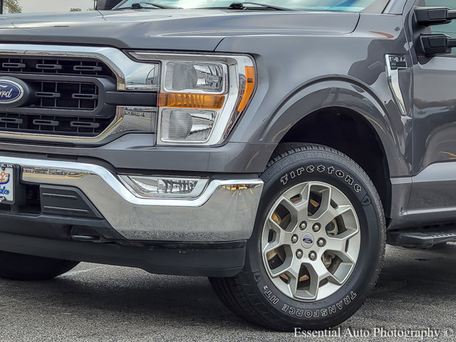 Vehicle image 30 of 33