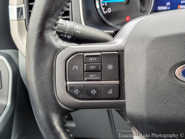 Vehicle image 13 of 33