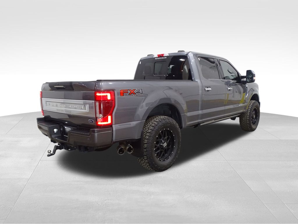 Vehicle image 4 of 50