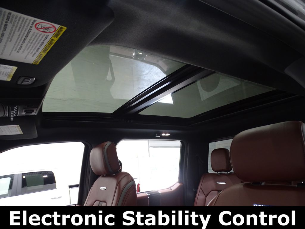 Vehicle image 10 of 50