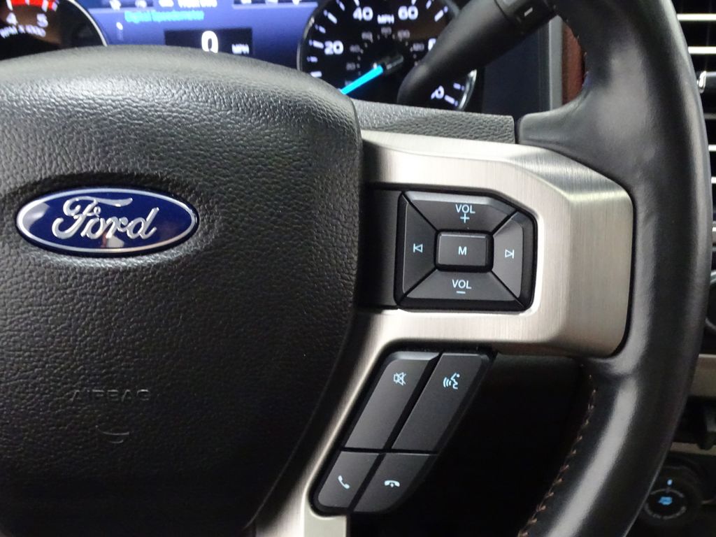 Vehicle image 25 of 50