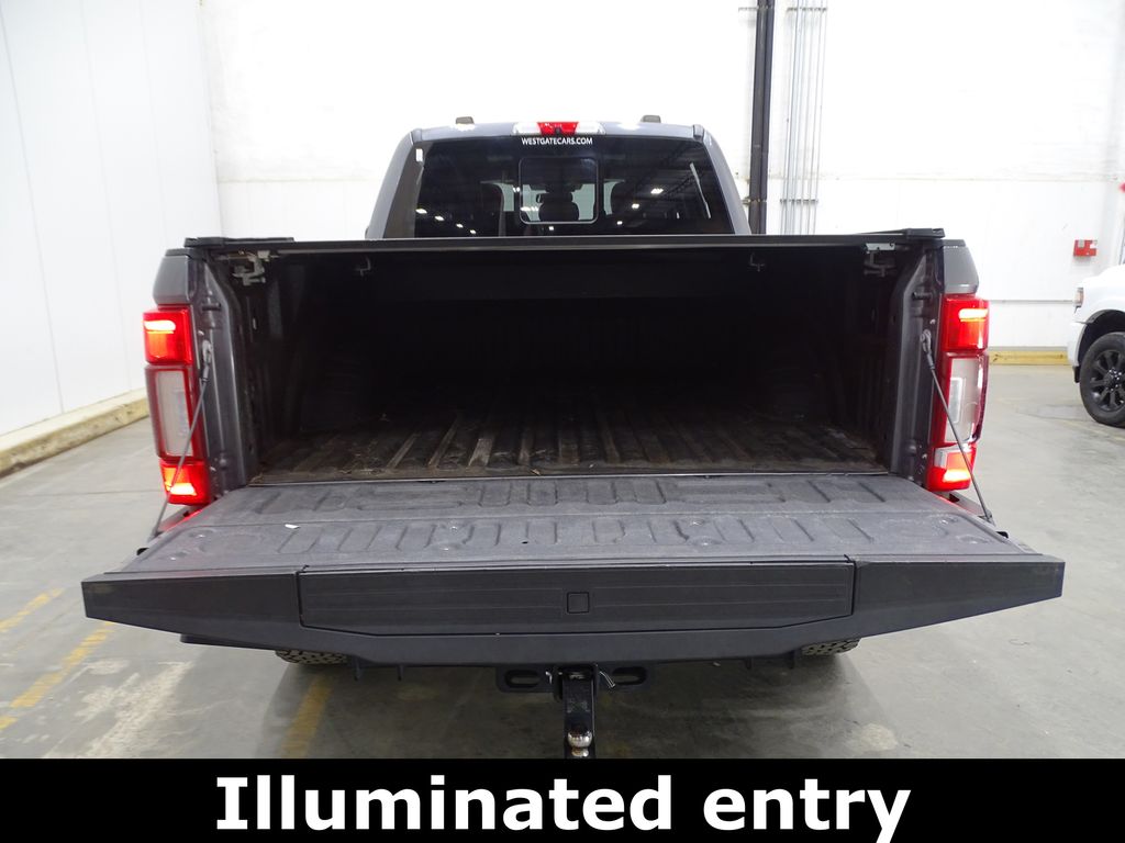 Vehicle image 13 of 50