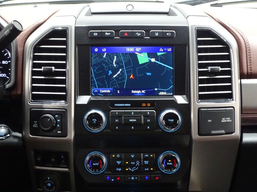 Vehicle image 29 of 50