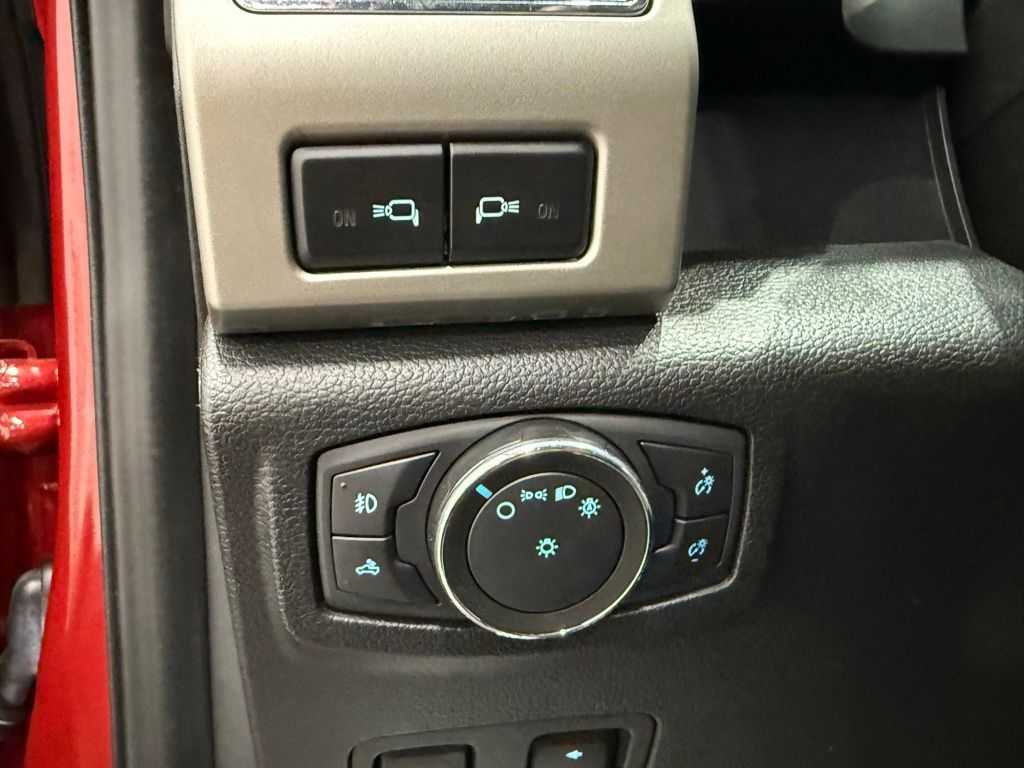 Vehicle image 18 of 48