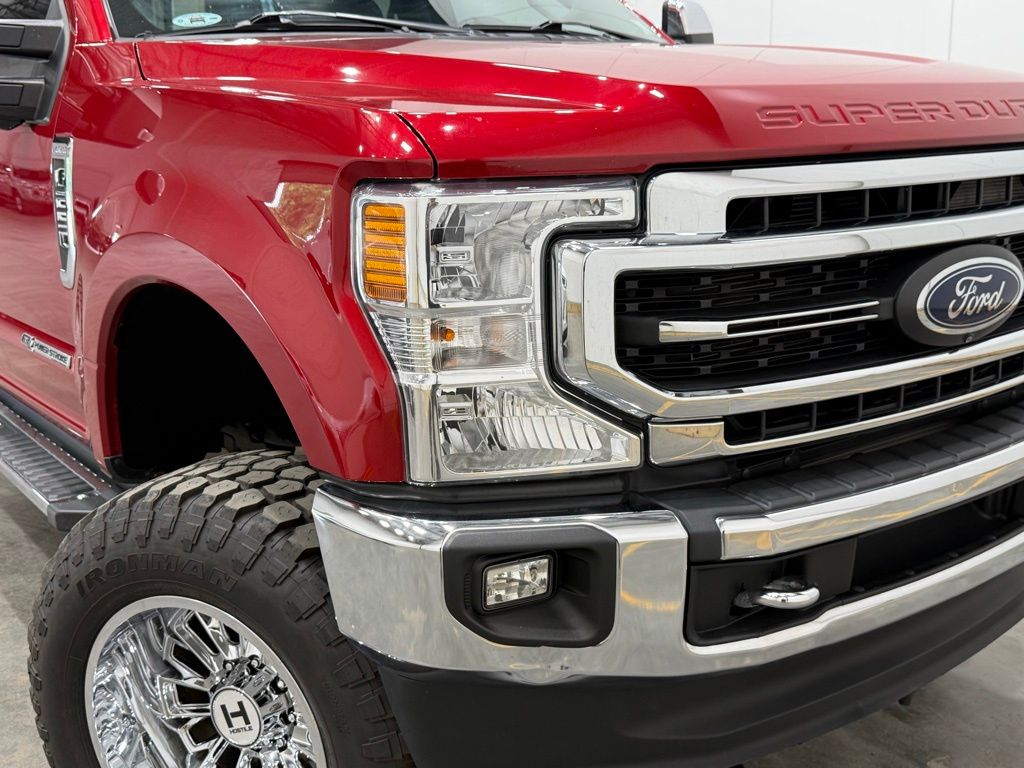 Vehicle image 42 of 48