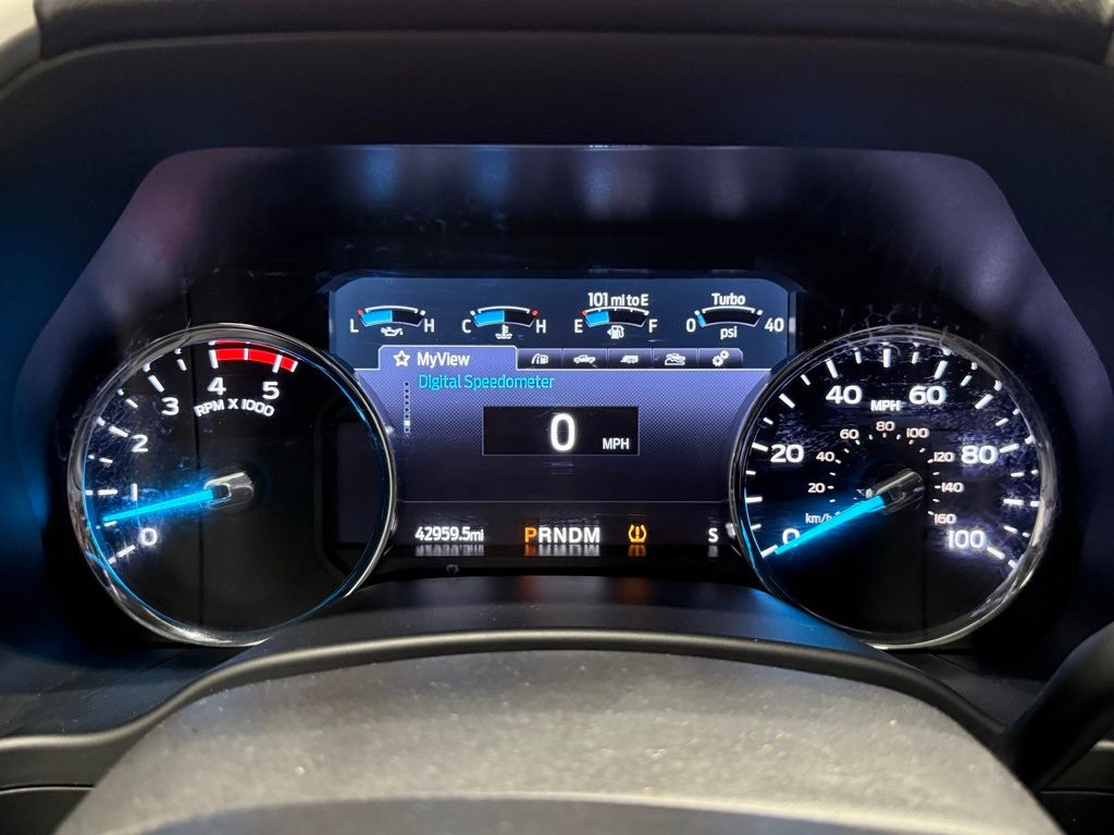Vehicle image 26 of 48