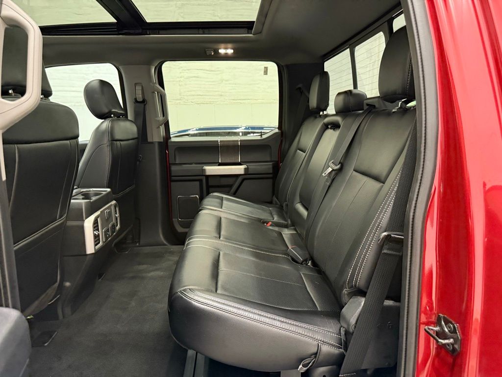 Vehicle image 11 of 48