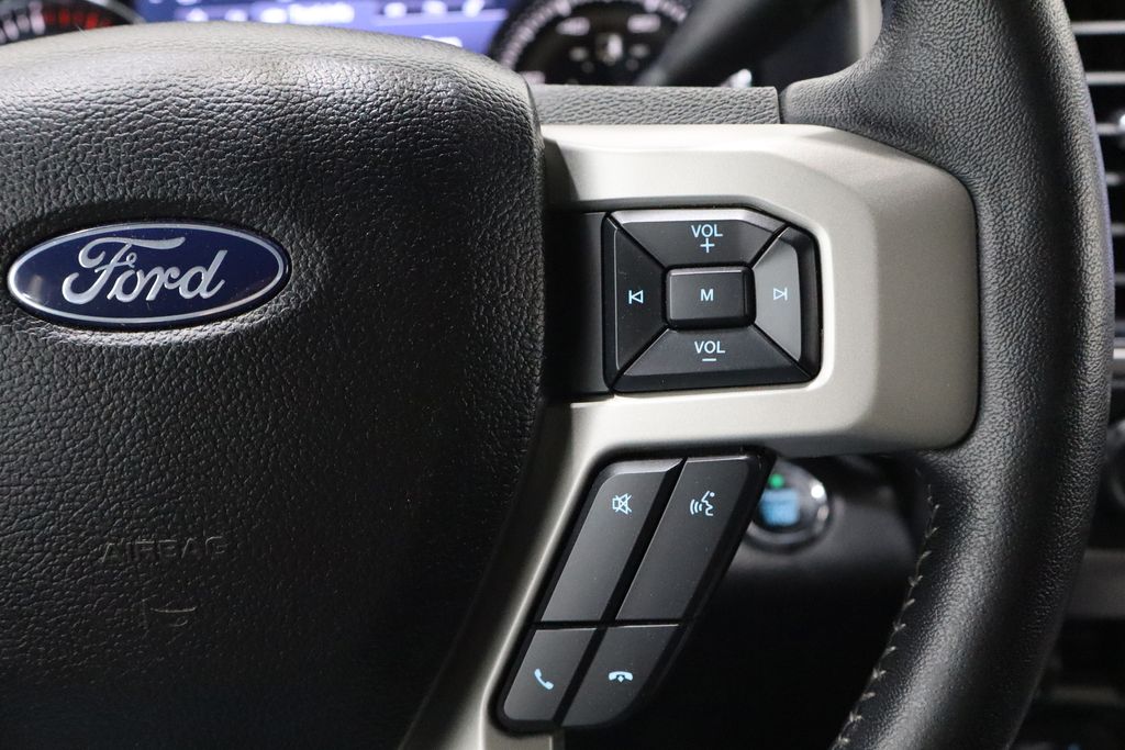 Vehicle image 22 of 40