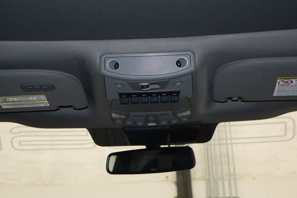 Vehicle image 24 of 40