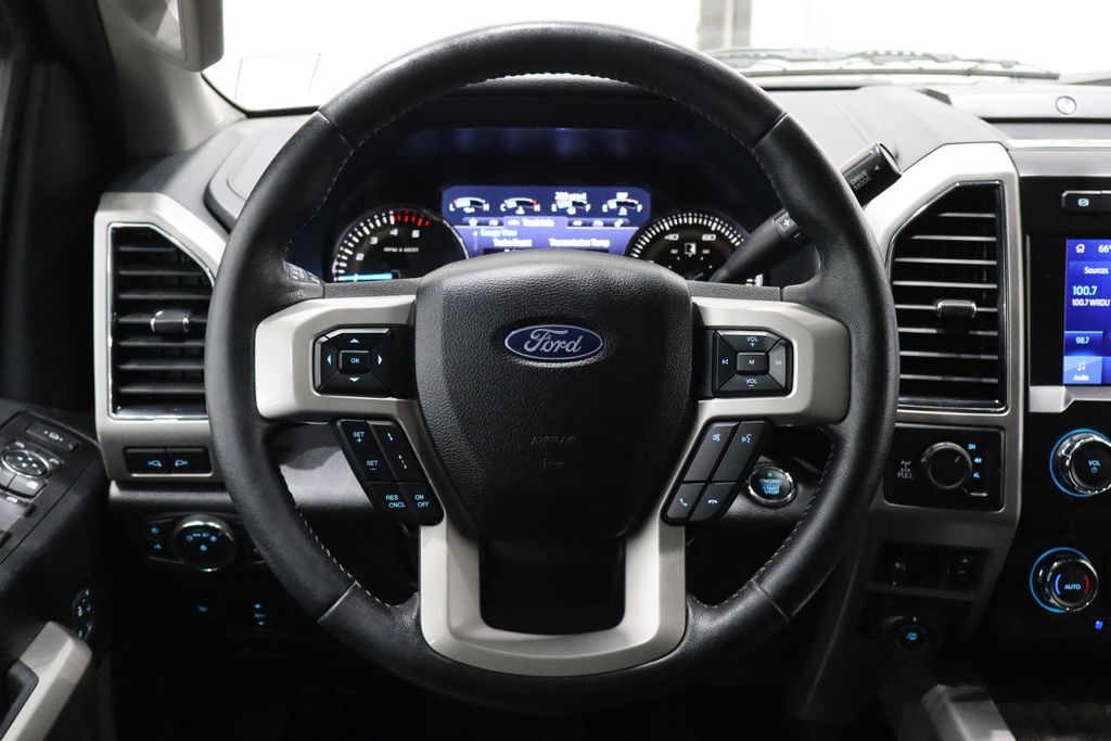 Vehicle image 20 of 40