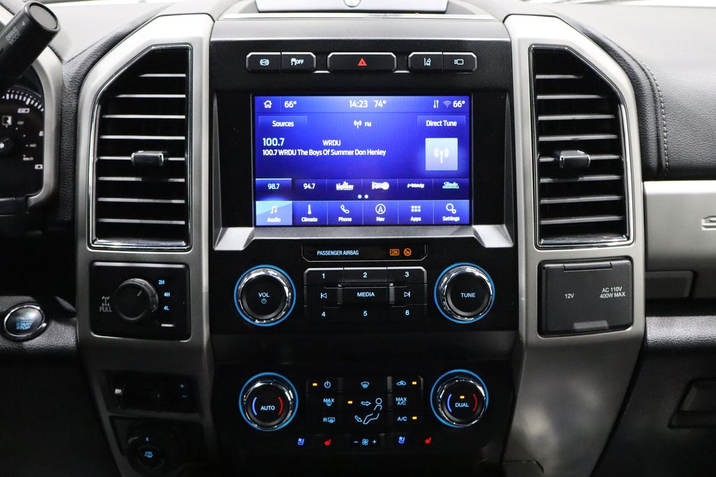 Vehicle image 26 of 40