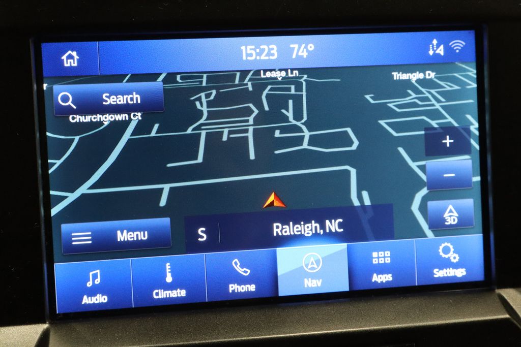 Vehicle image 8 of 42
