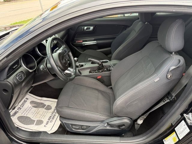 2021 Ford Mustang Image 10 of 10