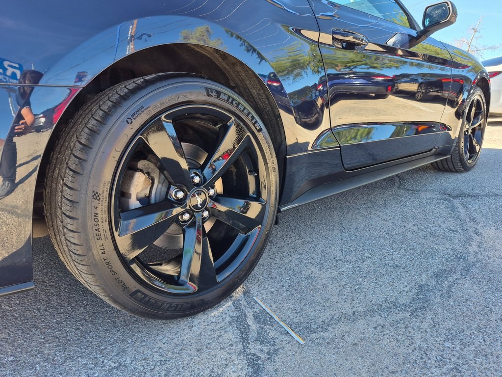 2021 Ford Mustang EcoBoost Image 9 of 22